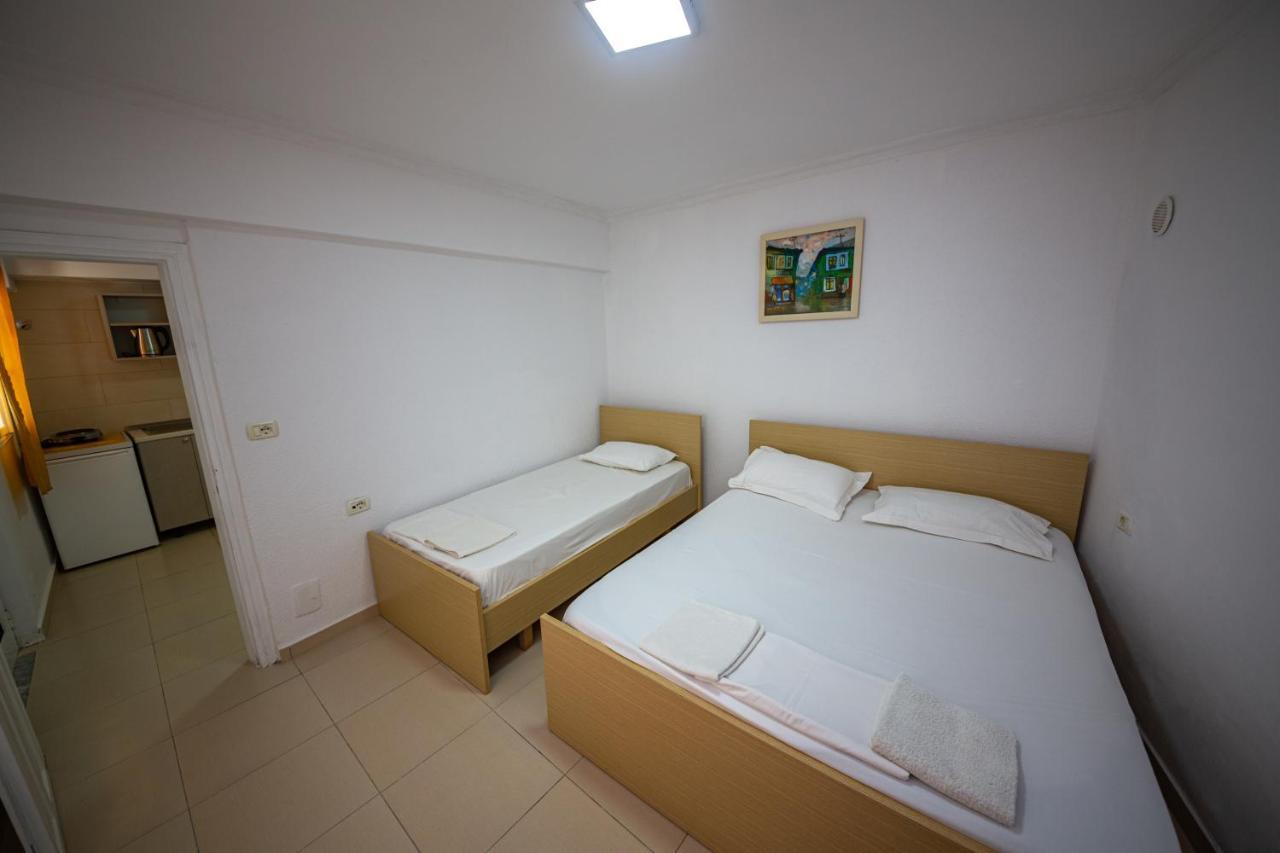 Himara Apartments エクステリア 写真