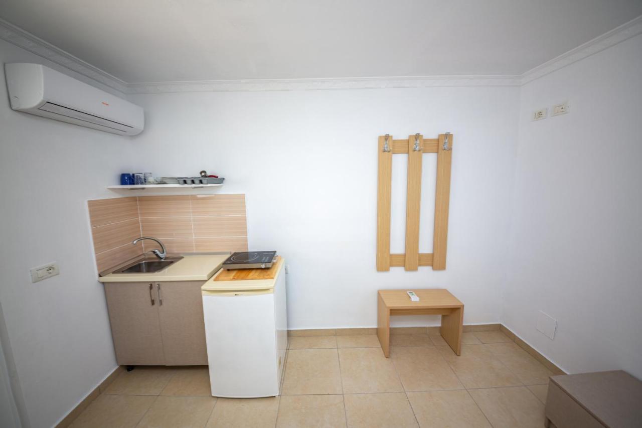 Himara Apartments エクステリア 写真
