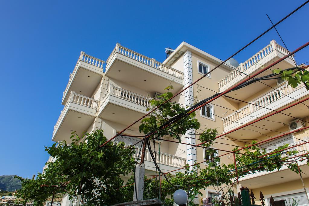 Himara Apartments エクステリア 写真