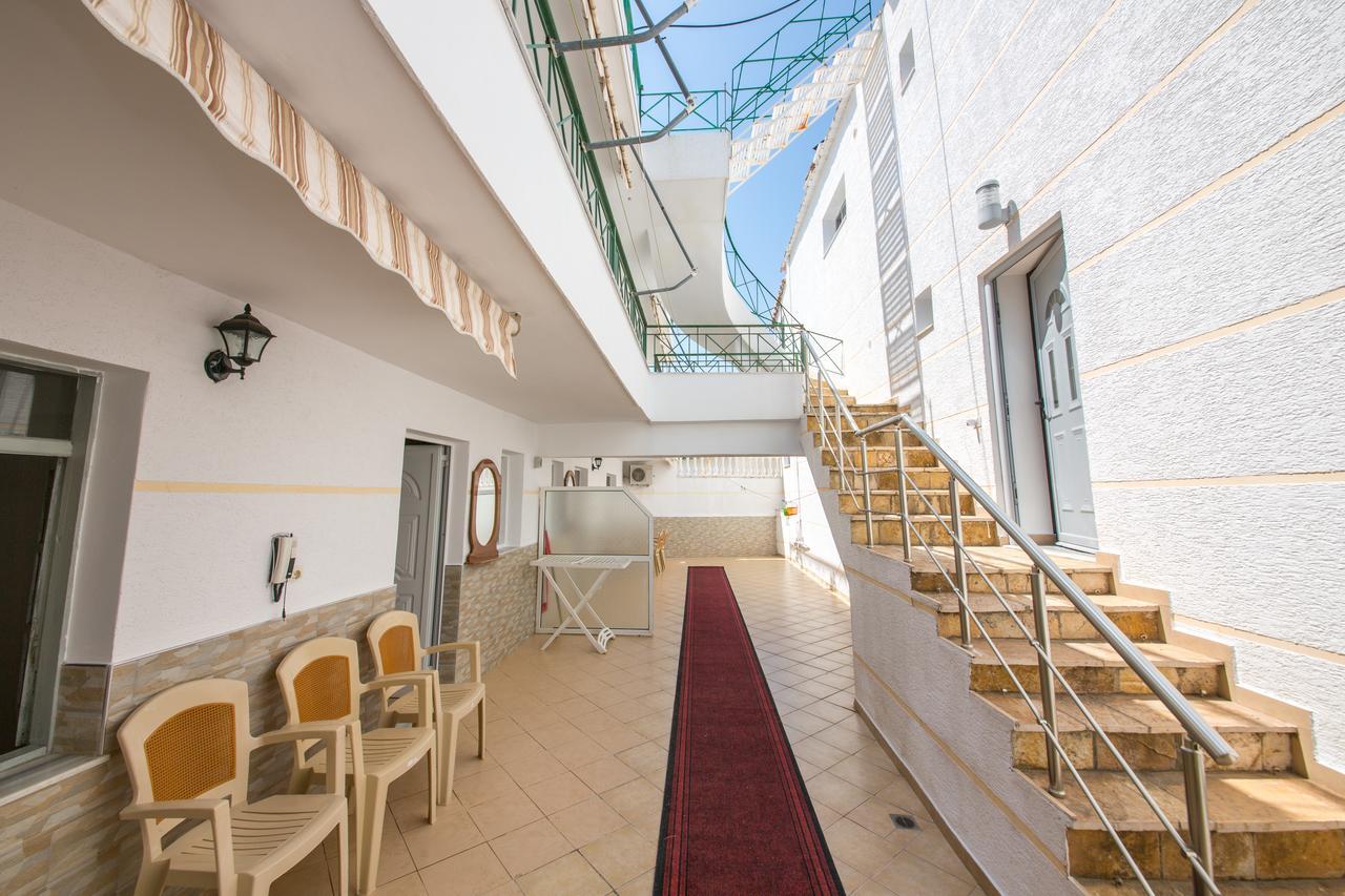 Himara Apartments エクステリア 写真